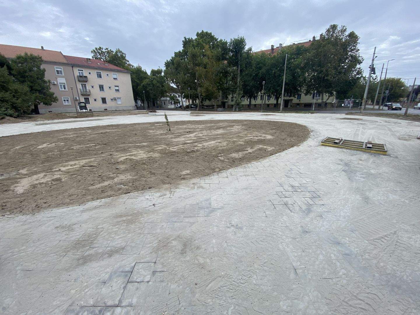 Zöld Város: A lakótelepi járdaépítések kezdődnek a jövő héten