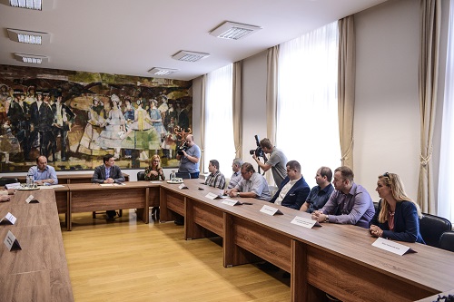 A társadalmi, közösségi életet fejlesztik  