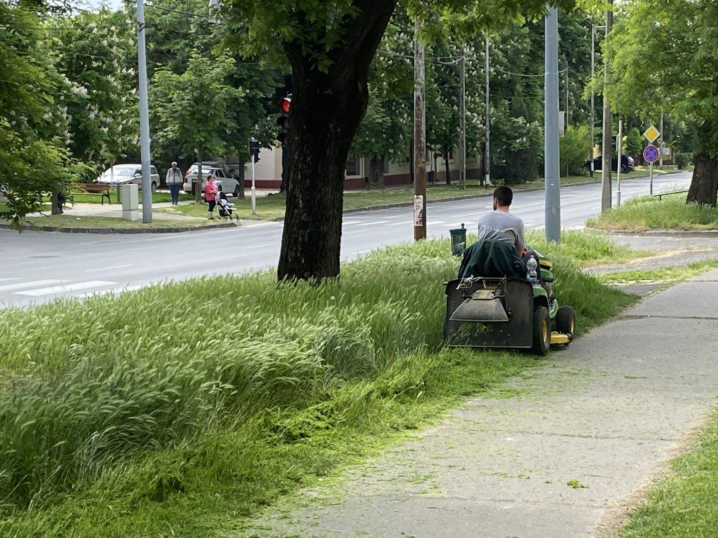 A fűnyírók pénteki menetrendje