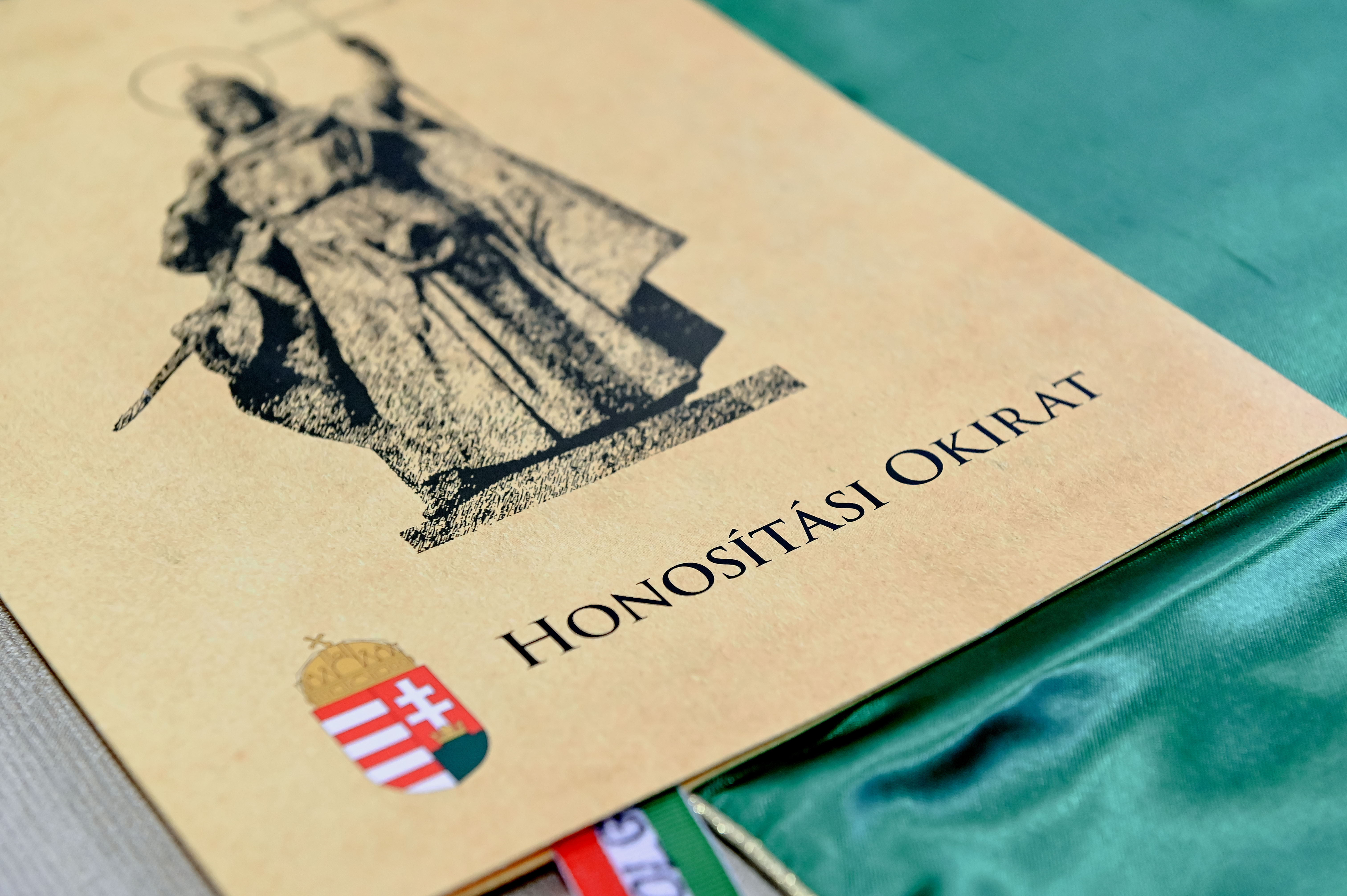Új magyar állampolgárt köszöntöttek Szekszárdon