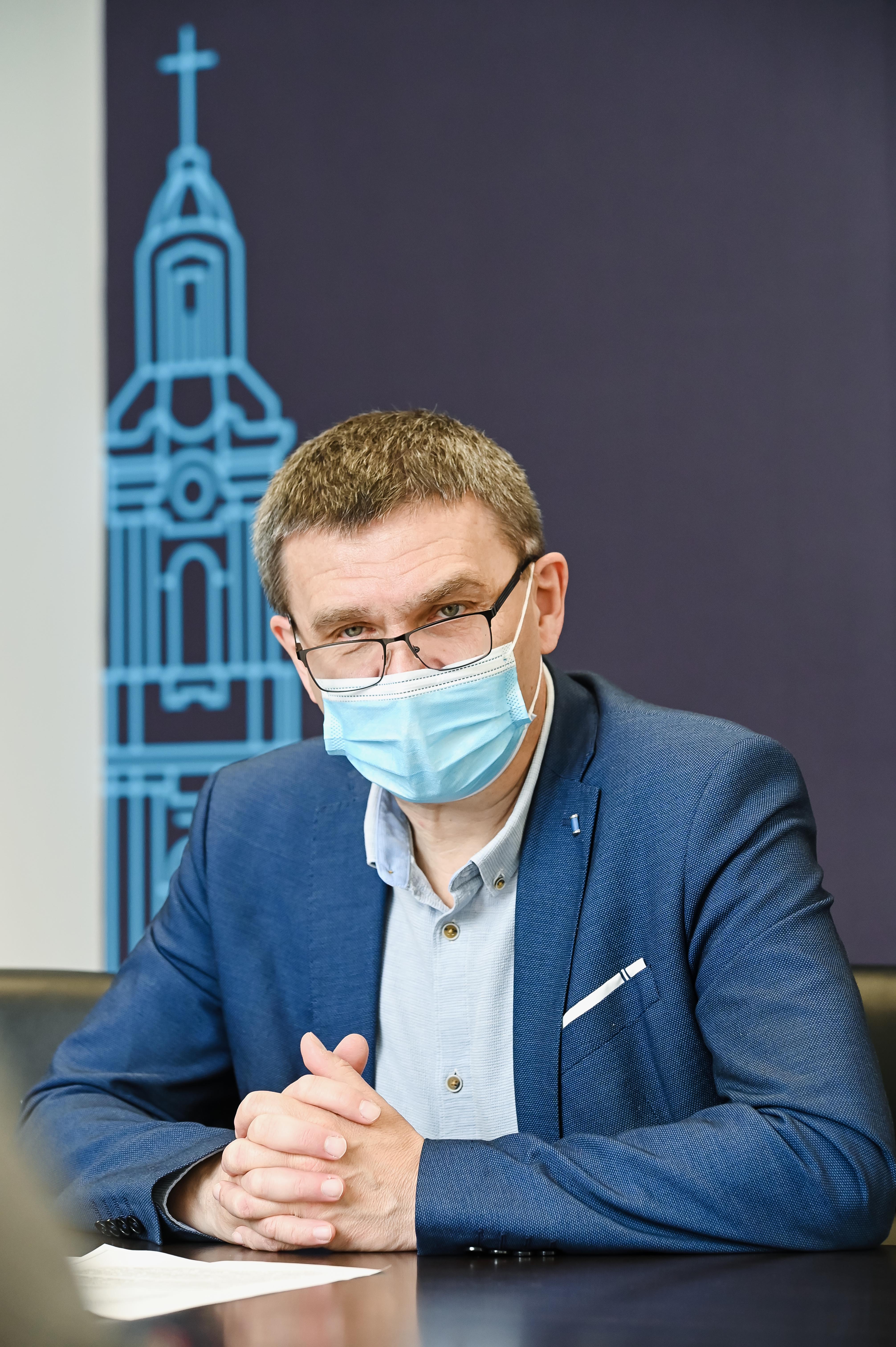 Állást foglalt a Miniszterelnökség, nem épülhet meg a régi uszoda helyén a rekreációs központ