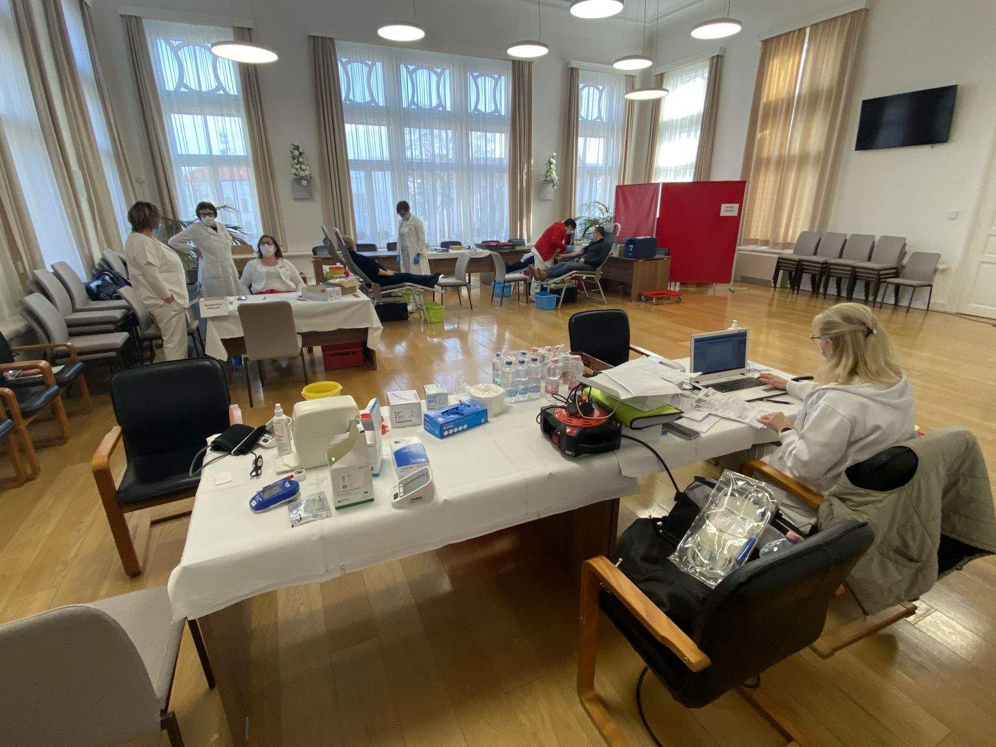 Életeket mentettek a hivatali dolgozók
