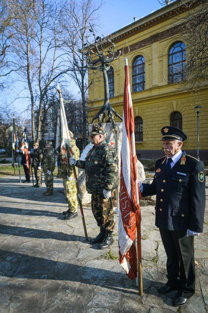 A doni áttörés áldozataira emlékeztek